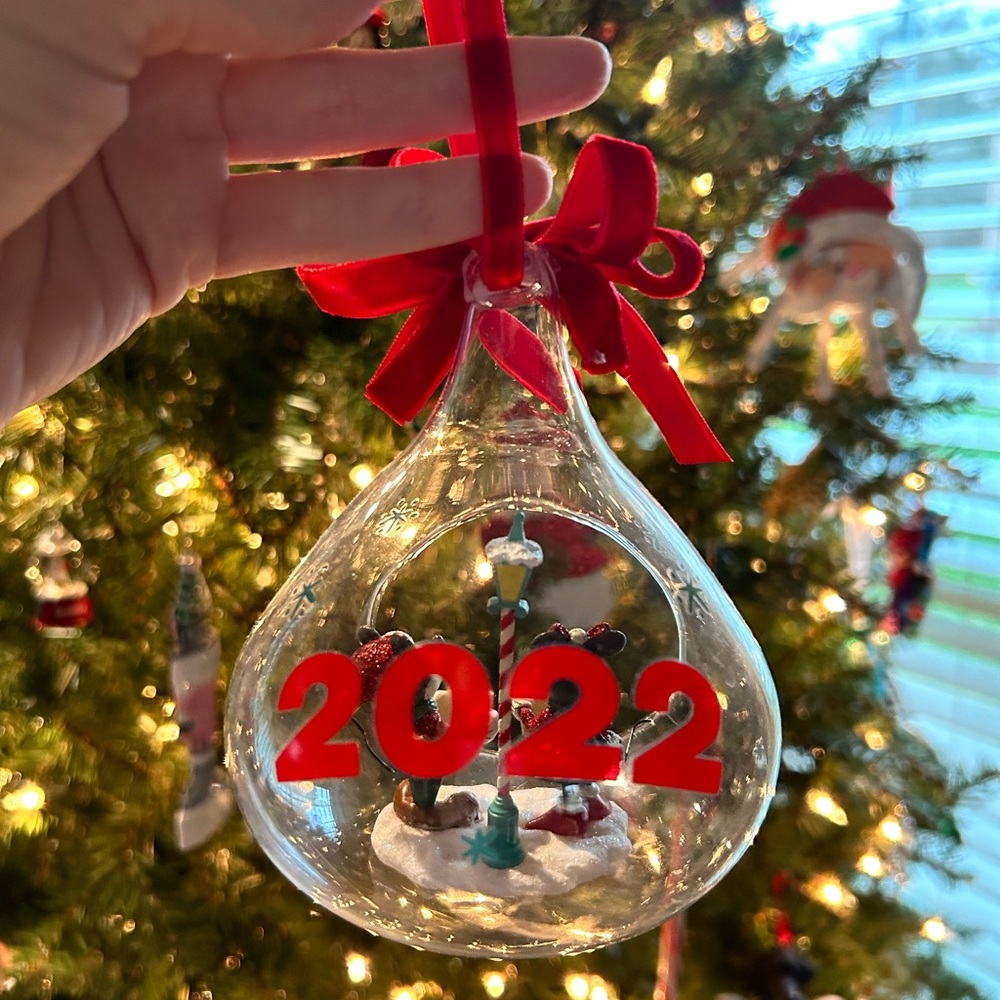Disney store 2022 Christmas ornament with Minnie and Mickey! Brand new in box